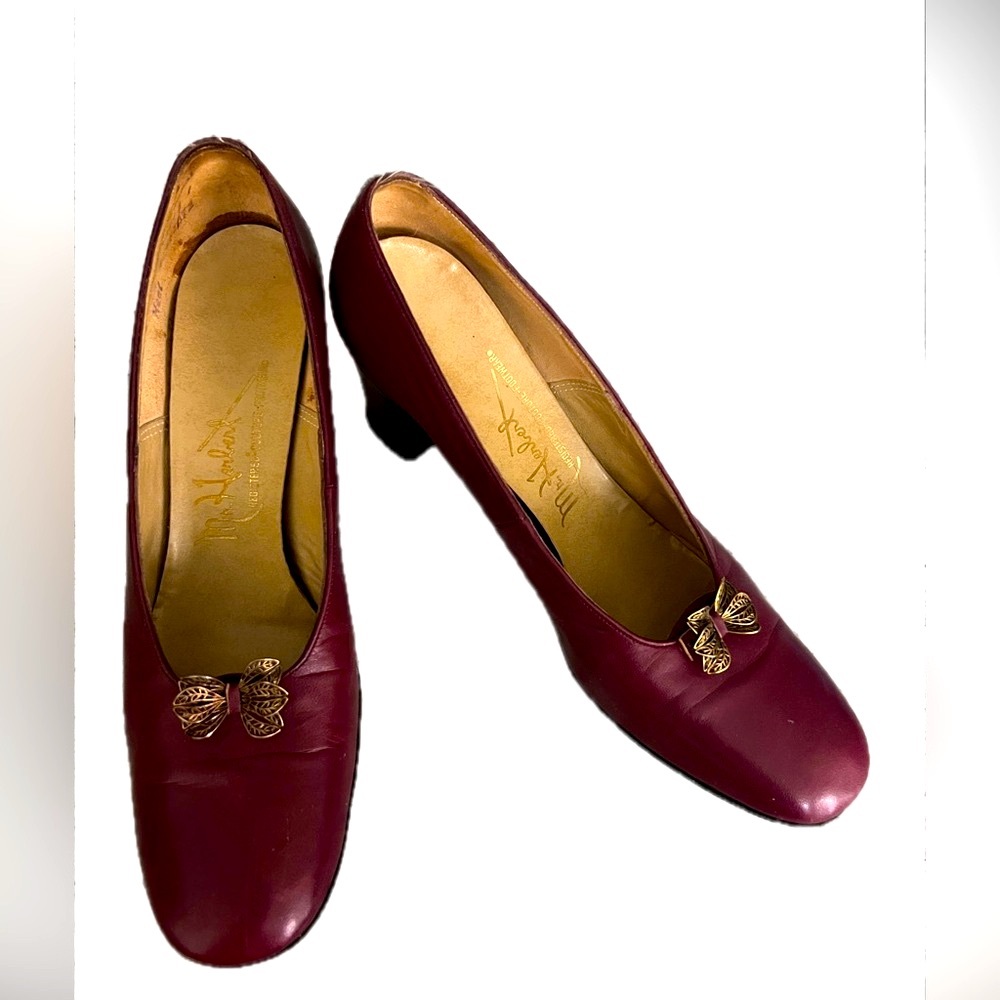 Mr. Herbert vintage burgundy shoes with metal flower detail  7.5 Narrow